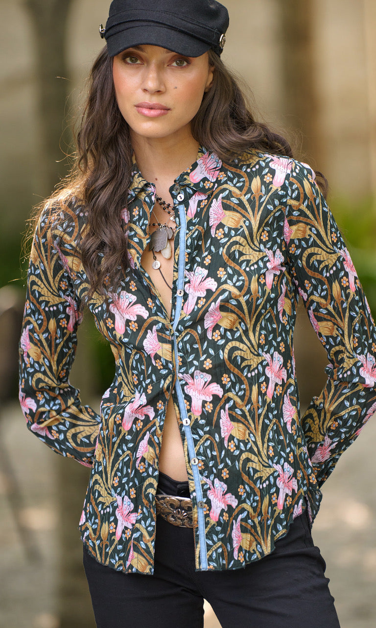 A model wears a CINO  Le Havre button-down Shirt